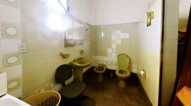 Casa en venta + depto a una cuadra Hospital Privado!