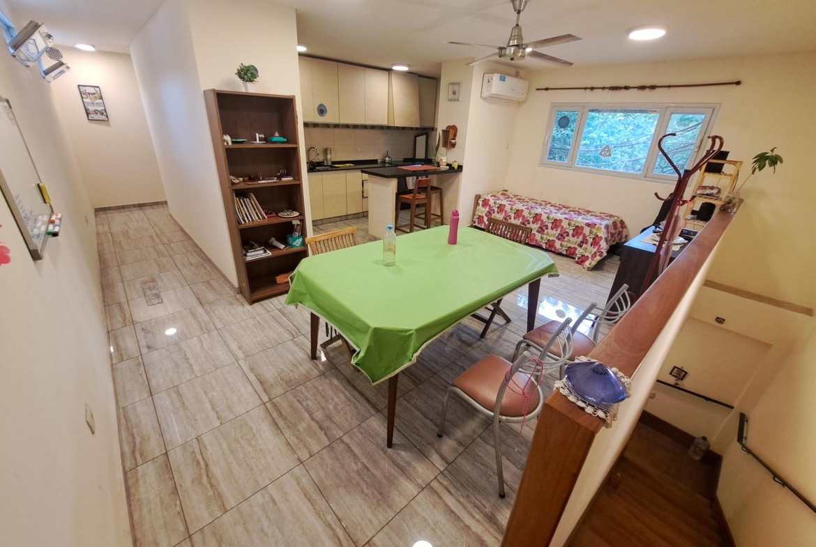 Casa en venta + depto a una cuadra Hospital Privado!