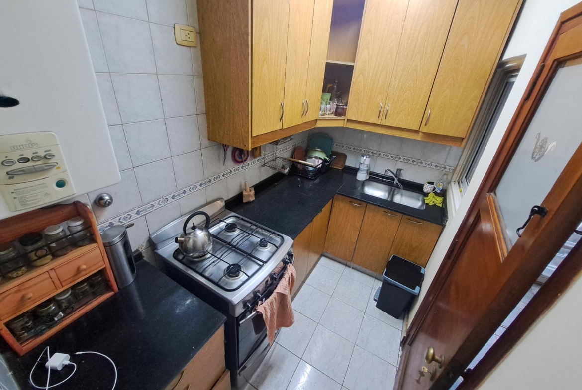 Casa en venta + depto a una cuadra Hospital Privado!